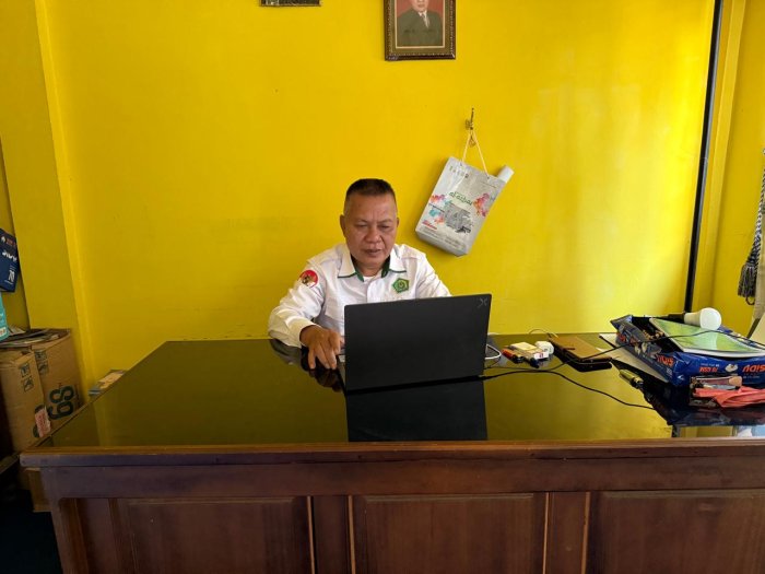 Syaparuddin, S.Ag Kepala MIN 3 Bungo Ikuti Breakfast Meeting Bersama Menteri Agama via Zoom