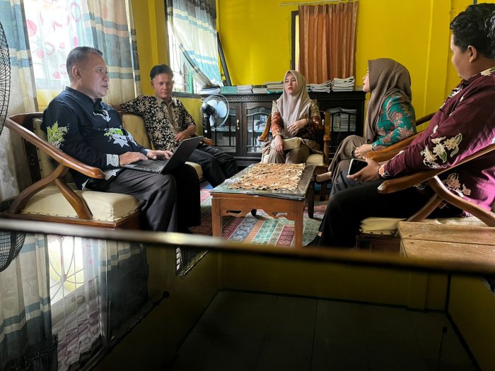 Tingkatkan Kinerja Layanan, Tenaga Kependidikan MIN 3 Bungo Gelar Rapat Koordinasi