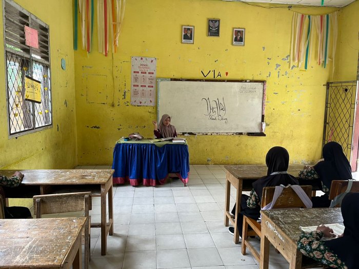 Semaikan Nilai Religi, Siswa MIN 3 Bungo Rutin Tadarus Al-Quran Sebelum Belajar