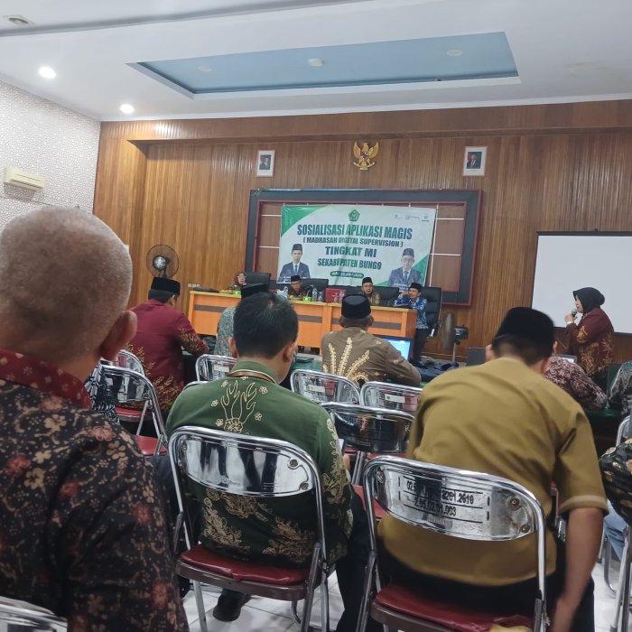 Kepala dan Operator MIN 3 Bungo Ikuti Sosialisasi Aplikasi Magis Guna Tingkatkan Kualitas Pengawasan Digital Kepala dan Operator MIN 3 Bungo Ikuti Sosialisasi Aplikasi Magis Guna Tingkatkan Kualitas Pengawasan Digital