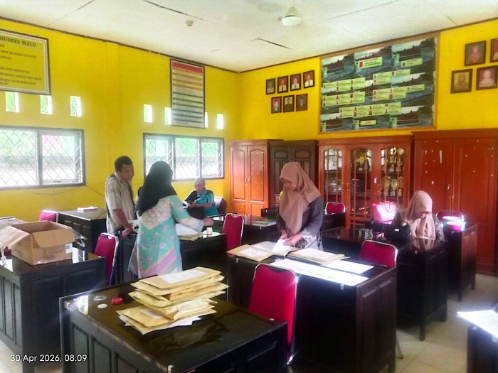 Persiapan Matang Panitia Ujian Madrasah: Dokumen Soal Mulai Didistribusikan