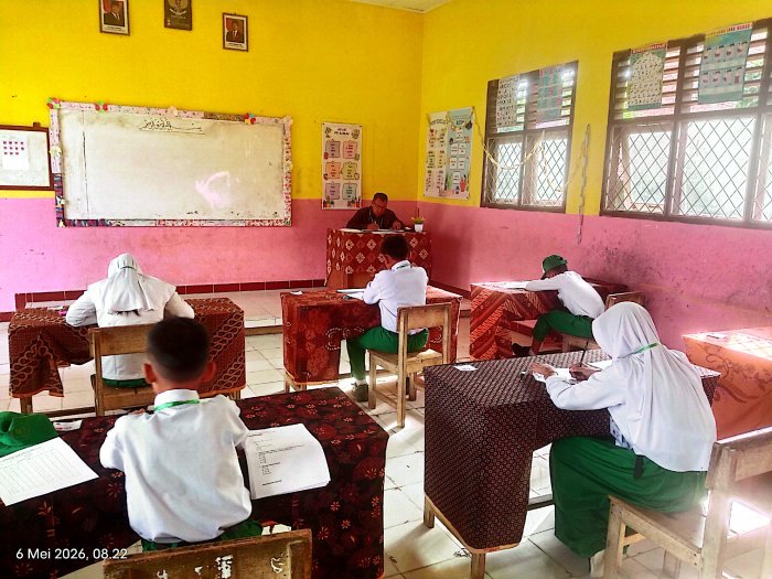 Hari Ketiga UMKP di MIN 3 Bungo: Konsentrasi Penuh Siswa Hadapi Ujian Akhir